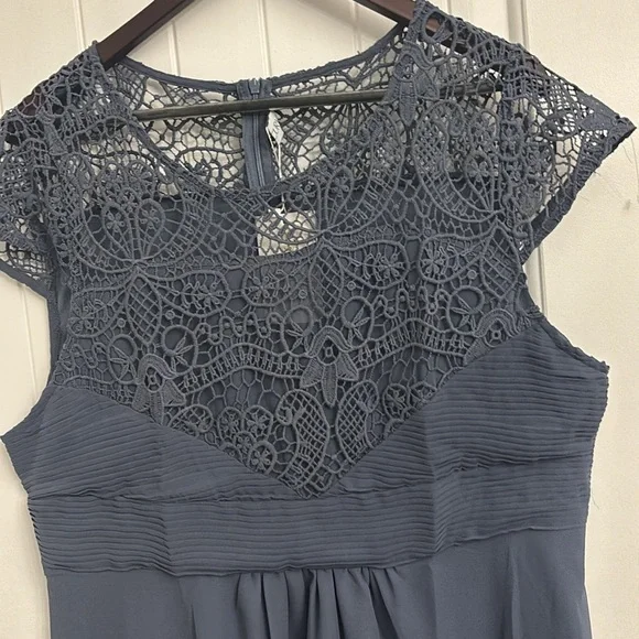 FLY CURVY Dress BNWT - Picture 2 of 13